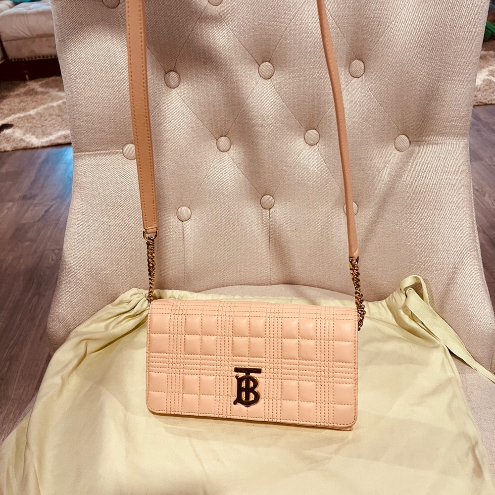 Burberry Lambskin Quilted Lola Wallet On Chain Peach Pink